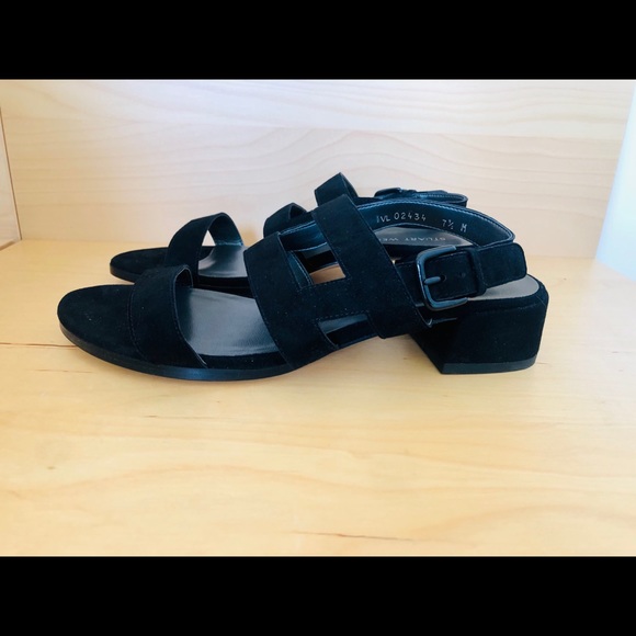 Stuart weitzman black sandals - Picture 3 of 4
